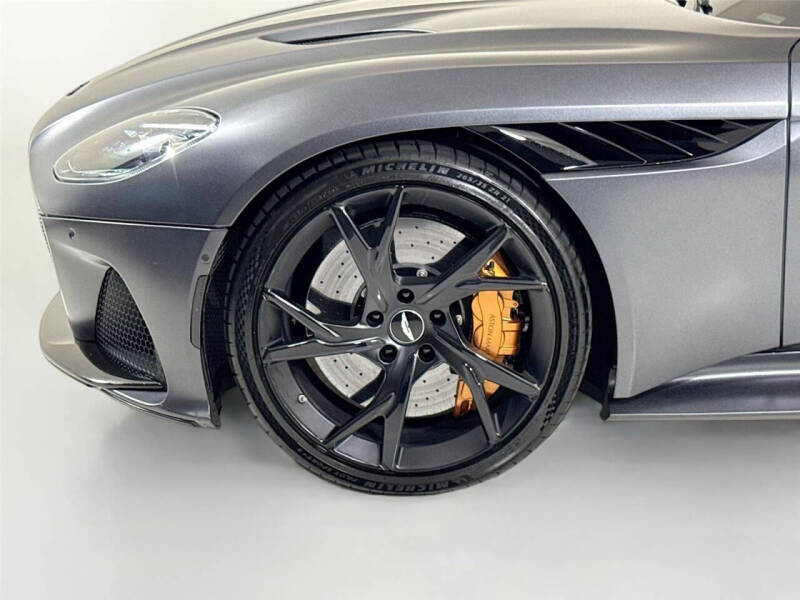 2019 Aston Martin DBS Superleggera