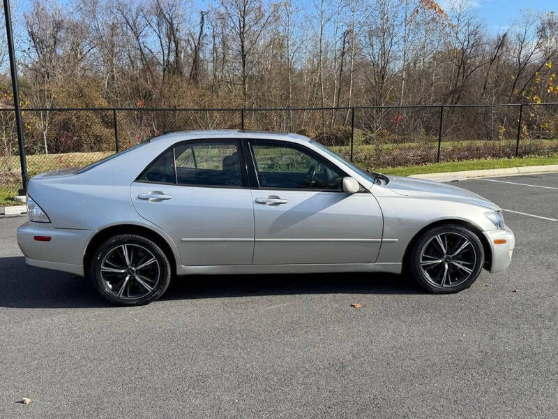 2001 Lexus IS 300