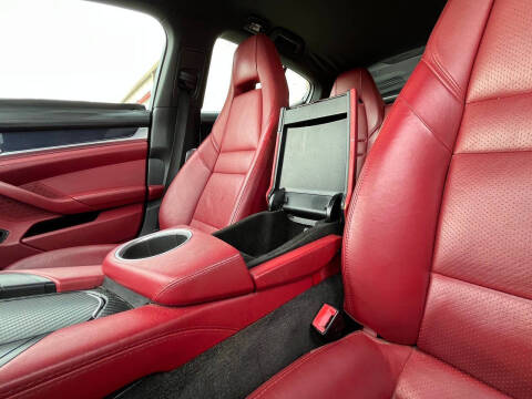 2014 Porsche Panamera 4