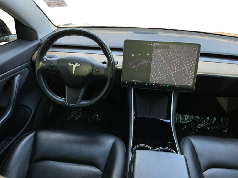 2019 Tesla Model 3 Mid Range