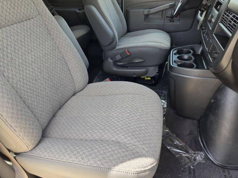 2026 Chevrolet Express LS 3500