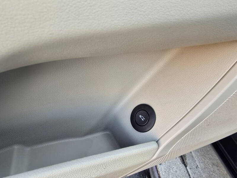 2013 Cadillac XTS Luxury Collection