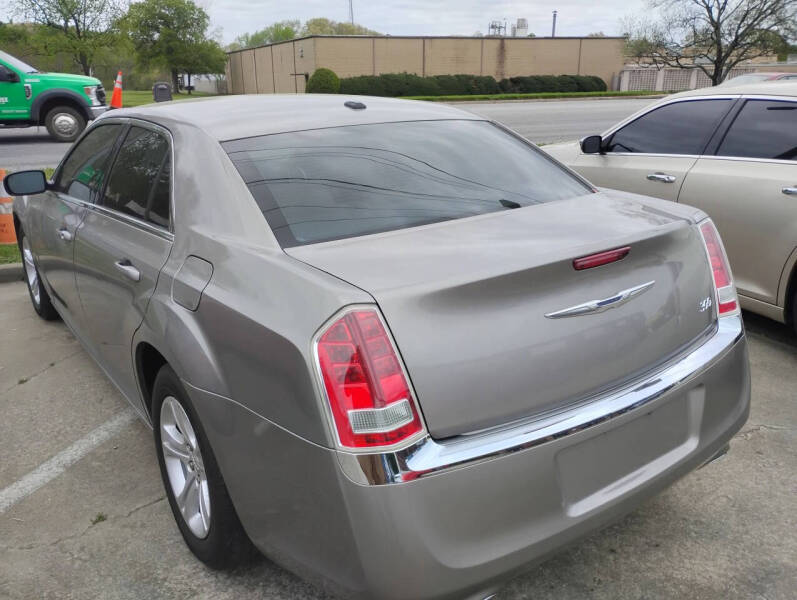 2014 Chrysler 300