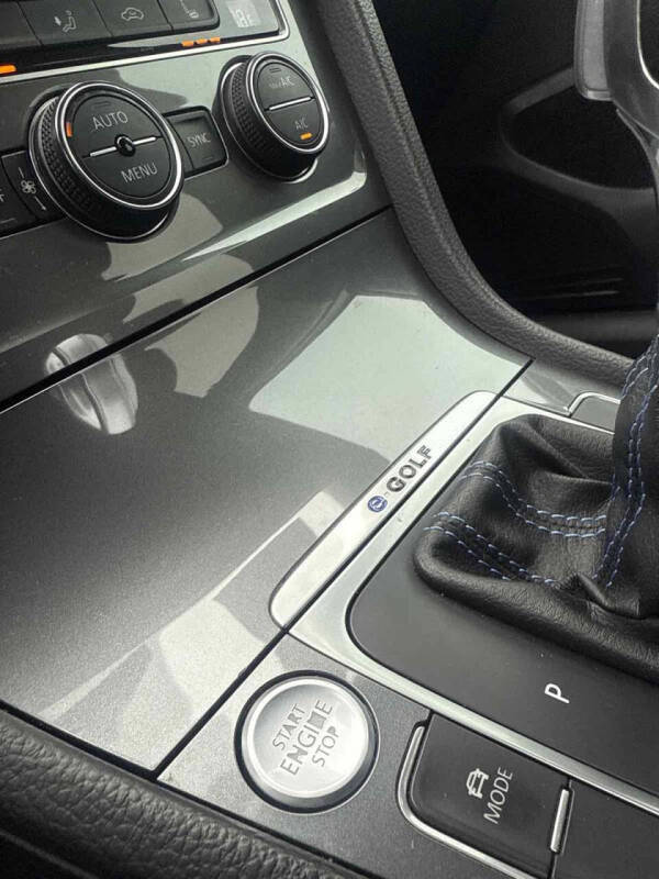 2015 Volkswagen e-Golf SEL Premium