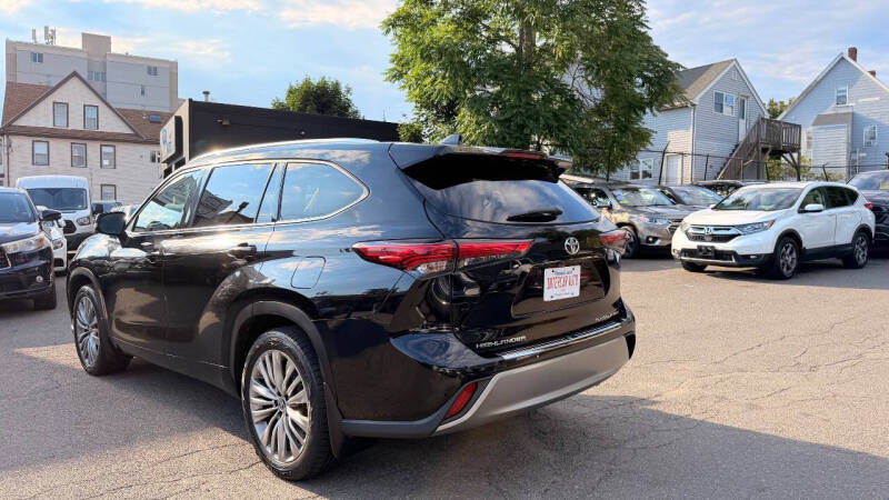 2020 Toyota Highlander Platinum