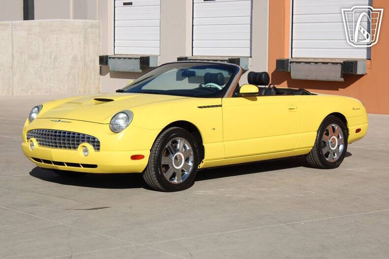 2004 Ford Thunderbird Deluxe