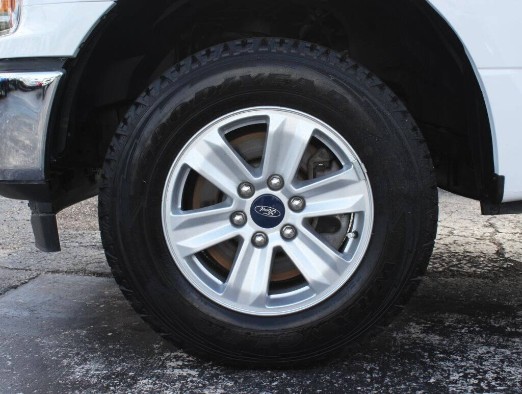 2019 FORD F-150 Pickup - $33,995