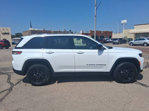 2024 Jeep Grand Cherokee Altitude
