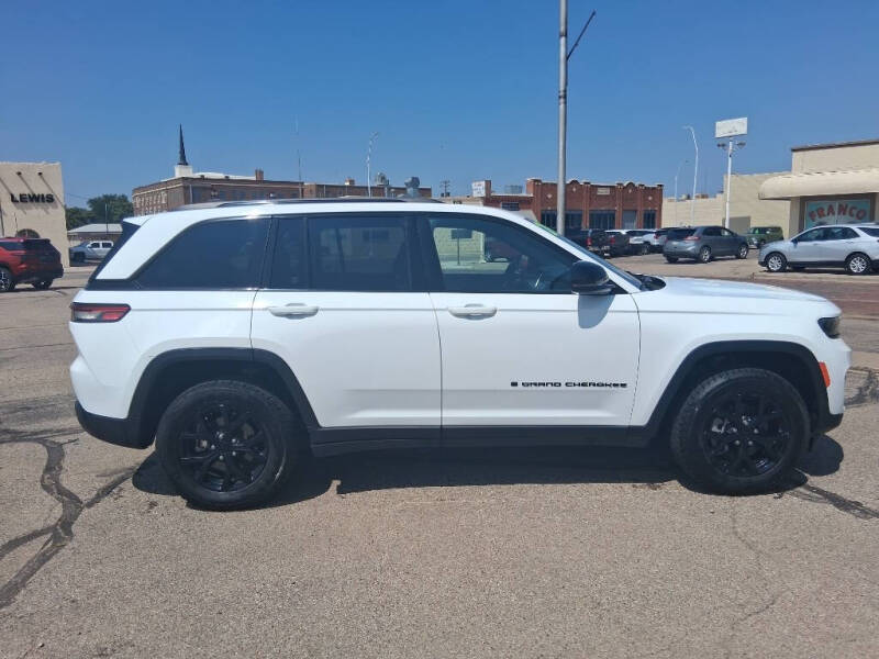 2024 Jeep Grand Cherokee Altitude