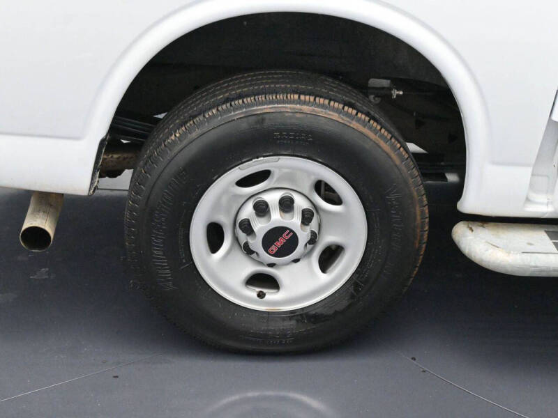 2024 GMC Savana 2500