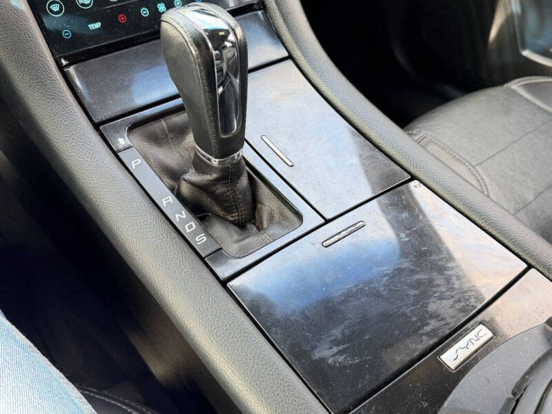 2019 Ford Taurus SHO