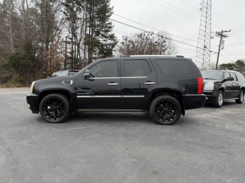 2011 Cadillac Escalade for sale at Tanglewood Auto Sales in Clemmons NC