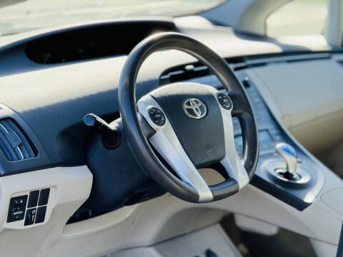 2010 Toyota Prius II