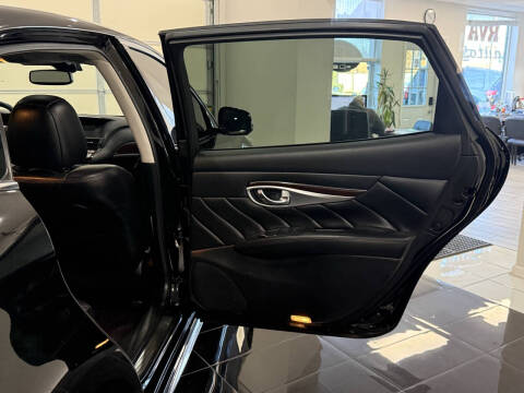 2015 Infiniti Q70L 3.7