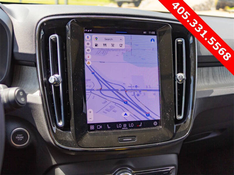 2023 Volvo XC40 B5 Plus Bright Theme