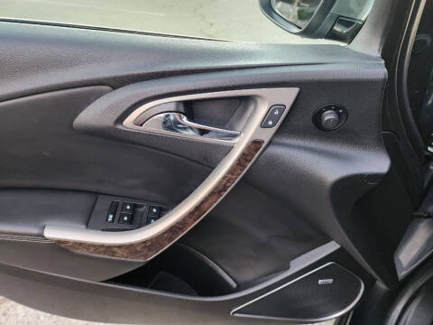 2012 Buick Verano Leather Group