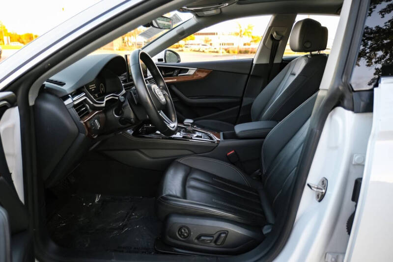 2023 Audi A5 Sportback quattro Premium Plus 40 TFSI