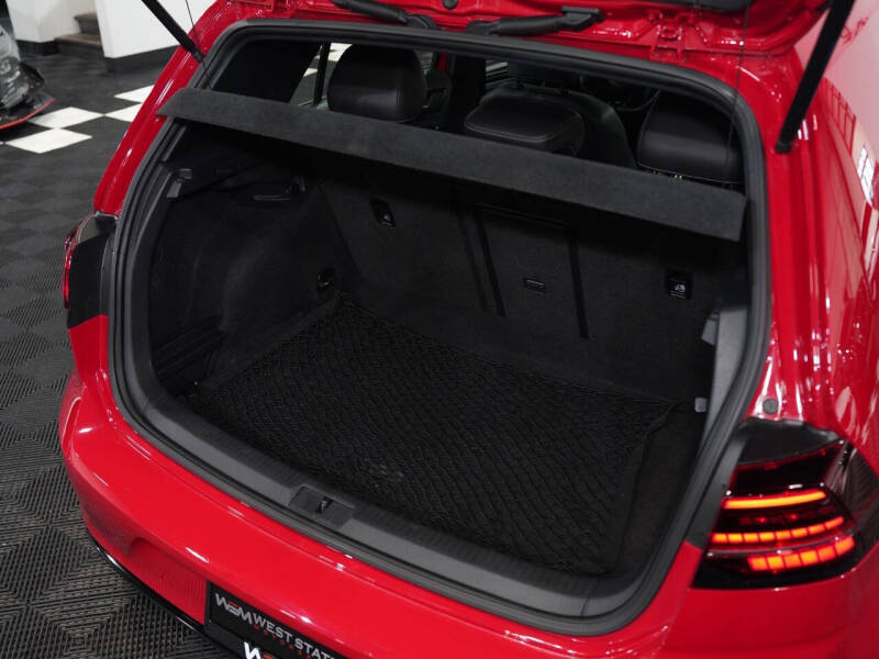 2016 Volkswagen Golf R 4Motion