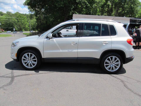 2011 Volkswagen Tiguan SEL 4Motion