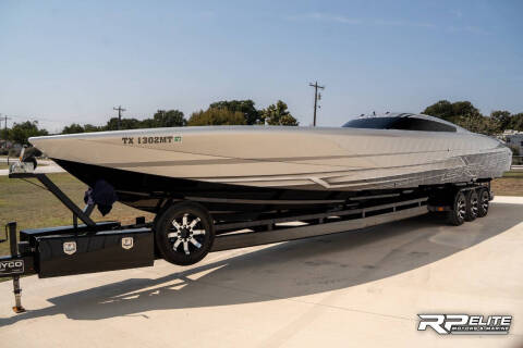 2019 Outerlimits SV43