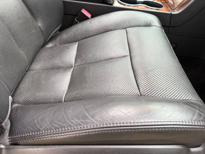 2012 Lincoln Navigator L