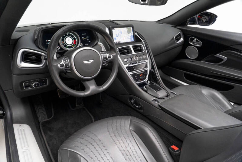 2020 Aston Martin DB11 Volante