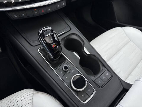 2024 Cadillac XT4 Sport