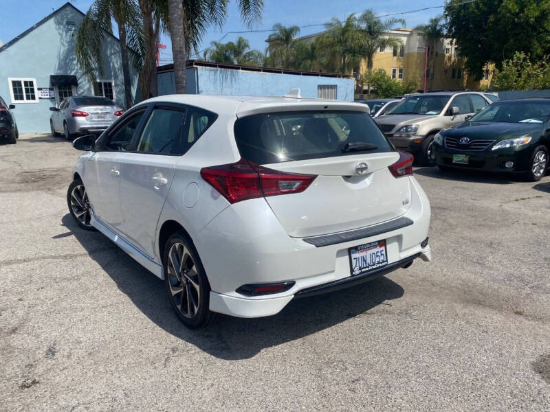 2016 Scion iM