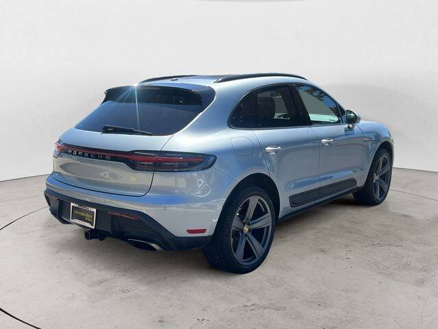 2025 Porsche Macan