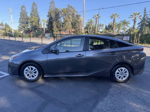 2017 Toyota Prius Two