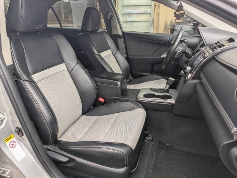 2014 Toyota Camry SE