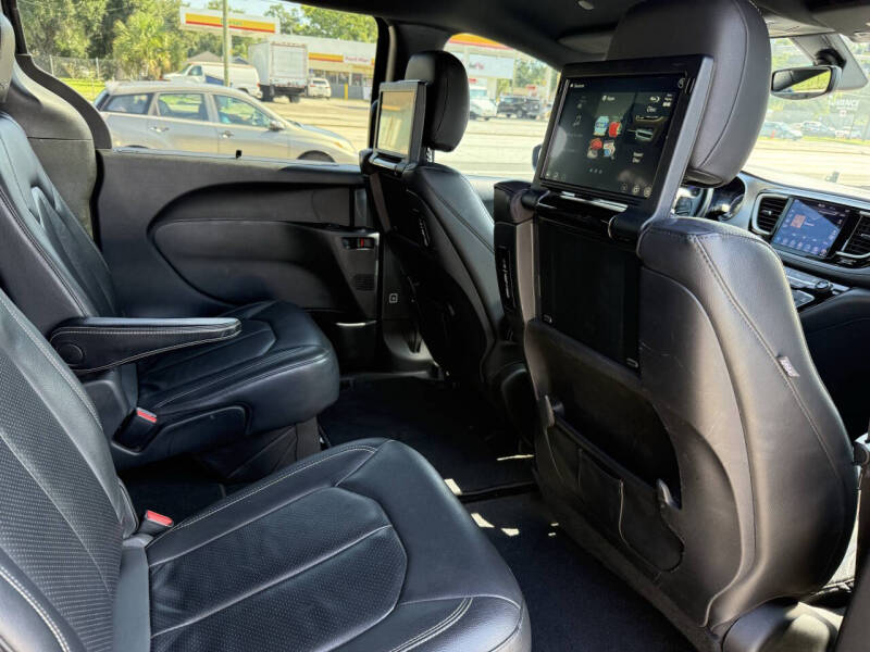 2020 Chrysler Pacifica Launch Edition