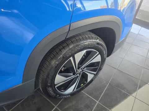 2024 Volkswagen Taos SE 4Motion