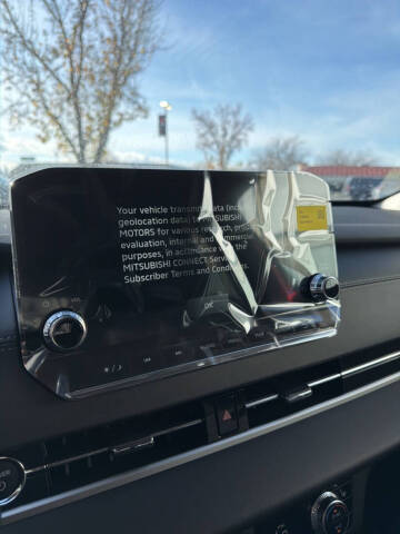 2025 Mitsubishi Outlander PHEV SE