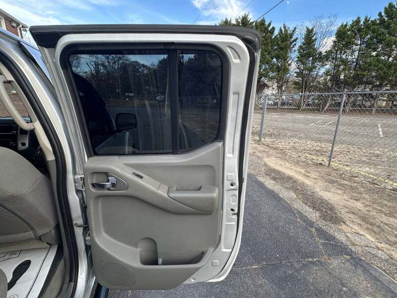 2016 Nissan Frontier SV