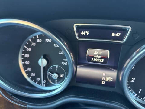 2015 Mercedes-Benz GL-Class GL 550 4MATIC