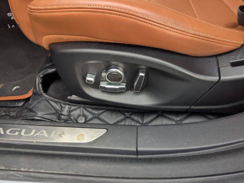 2020 Jaguar I-PACE EV400 SE