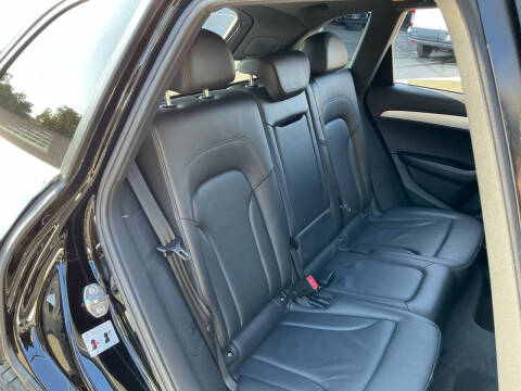 2011 Audi Q5 3.2 quattro Premium Plus