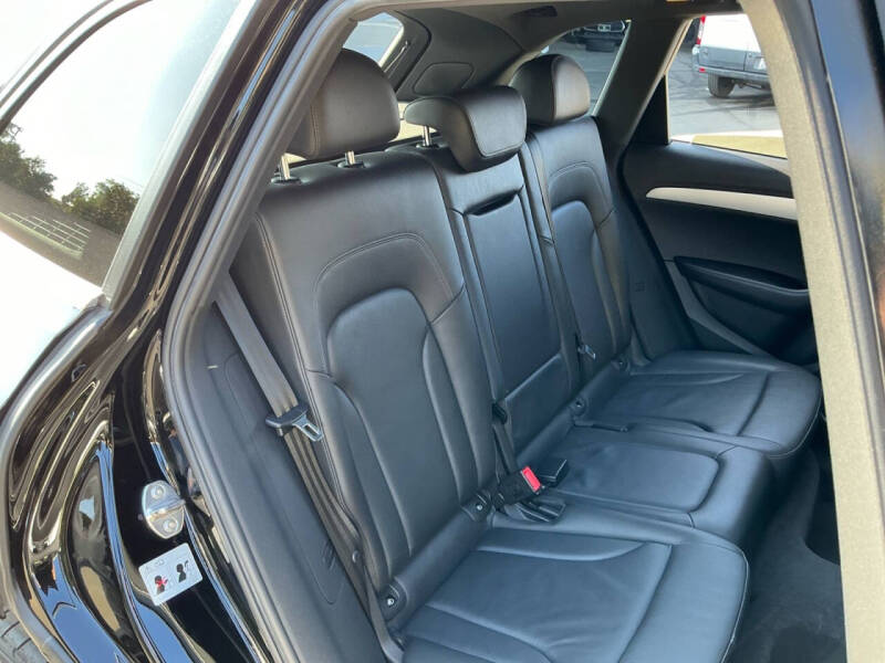 2011 Audi Q5 3.2 quattro Premium Plus