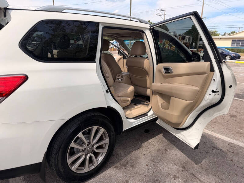 2014 Nissan Pathfinder SL