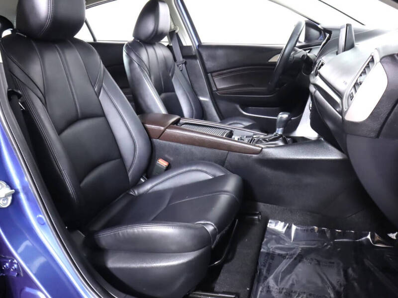 2017 Mazda MAZDA3 Touring