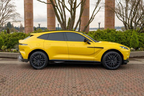2023 Aston Martin DBX 707