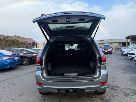 2021 Jeep Grand Cherokee Laredo X