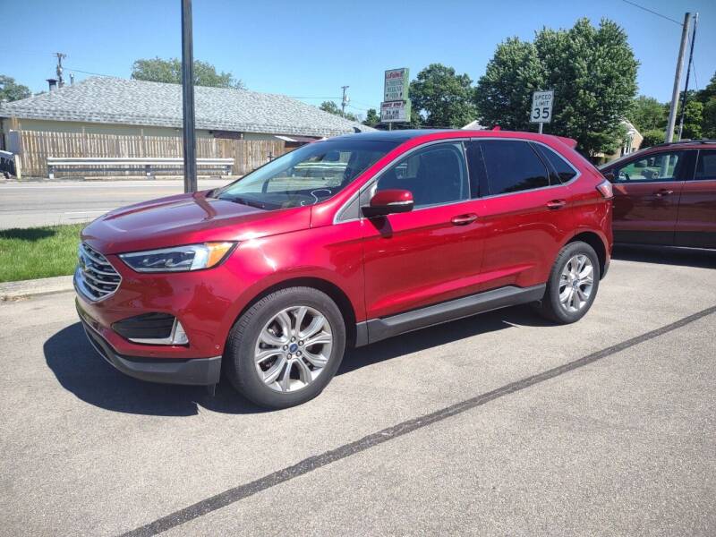 2019 Ford Edge for sale at Dave's Car Corner in Hartford City IN