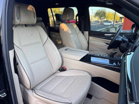 2024 Cadillac Escalade ESV Premium Luxury