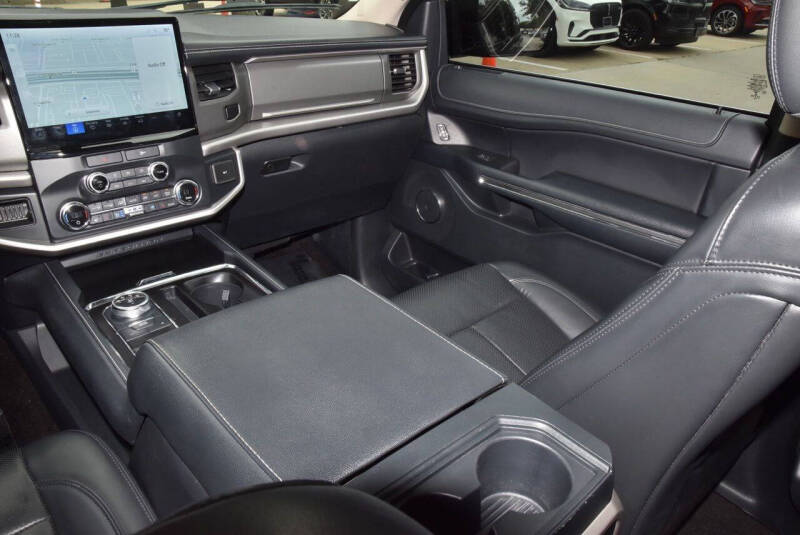 2022 Ford Expedition XLT