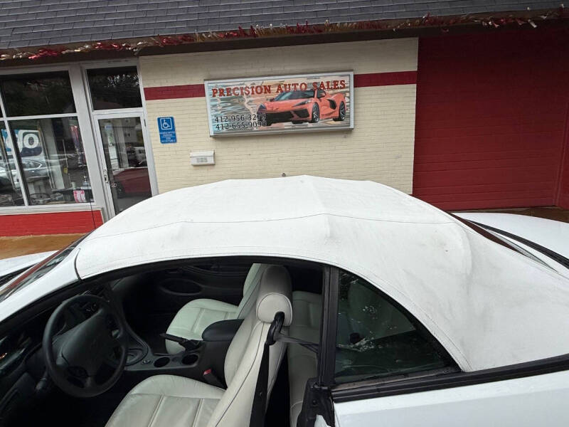 2002 Ford Mustang Deluxe