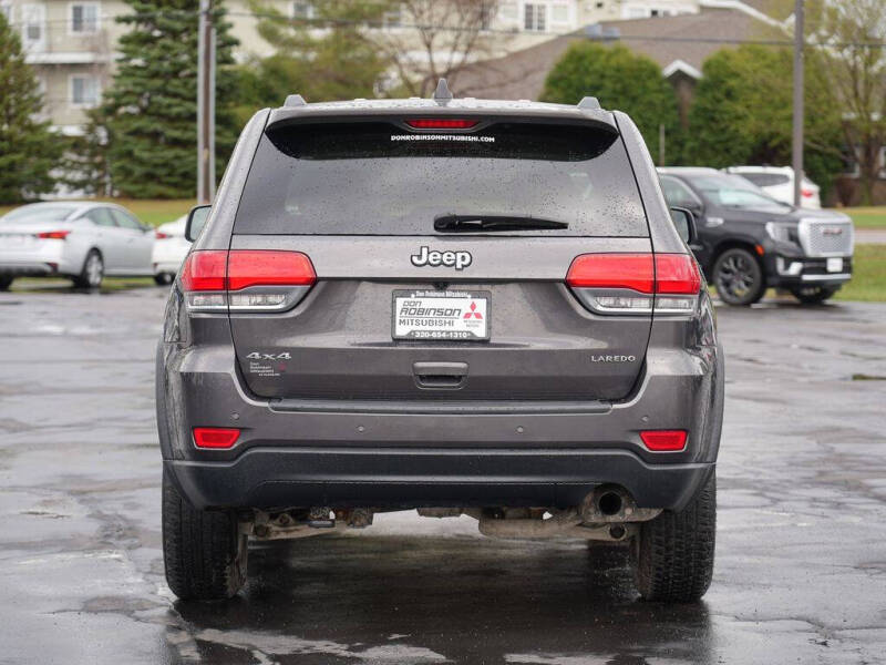 2019 Jeep Grand Cherokee Laredo E