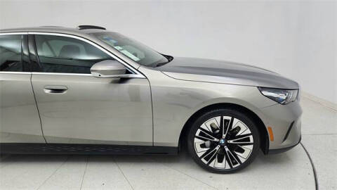 2025 BMW 5 Series 530i