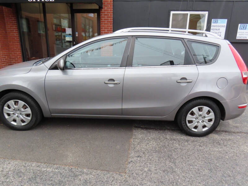 2011 Hyundai Elantra Touring SE photo 5